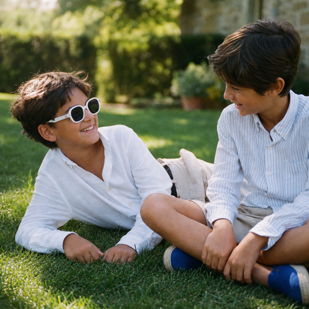Roman Fold in White for 6-12 Years